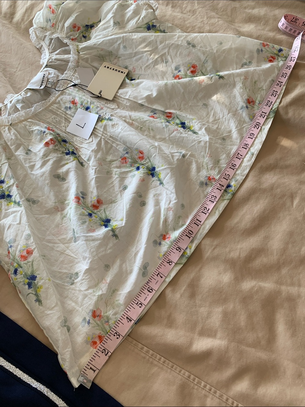 INDUSTRY Floral Puff-Sleeve Peasant Blouse with Lace Trim - Picture 6 of 7